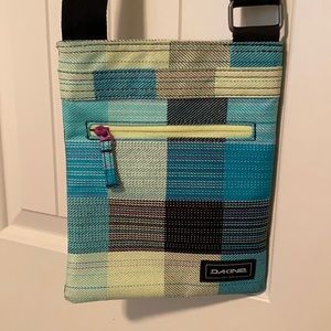 Dakine crossbody